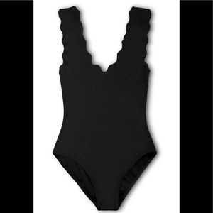 Black Crystal by Cupshe bathing suit. Size M.